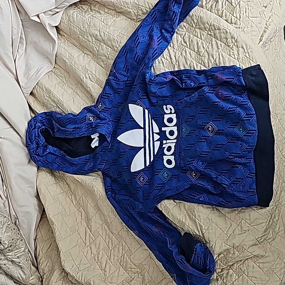 EUC Boys Adidas sweatshirt size small